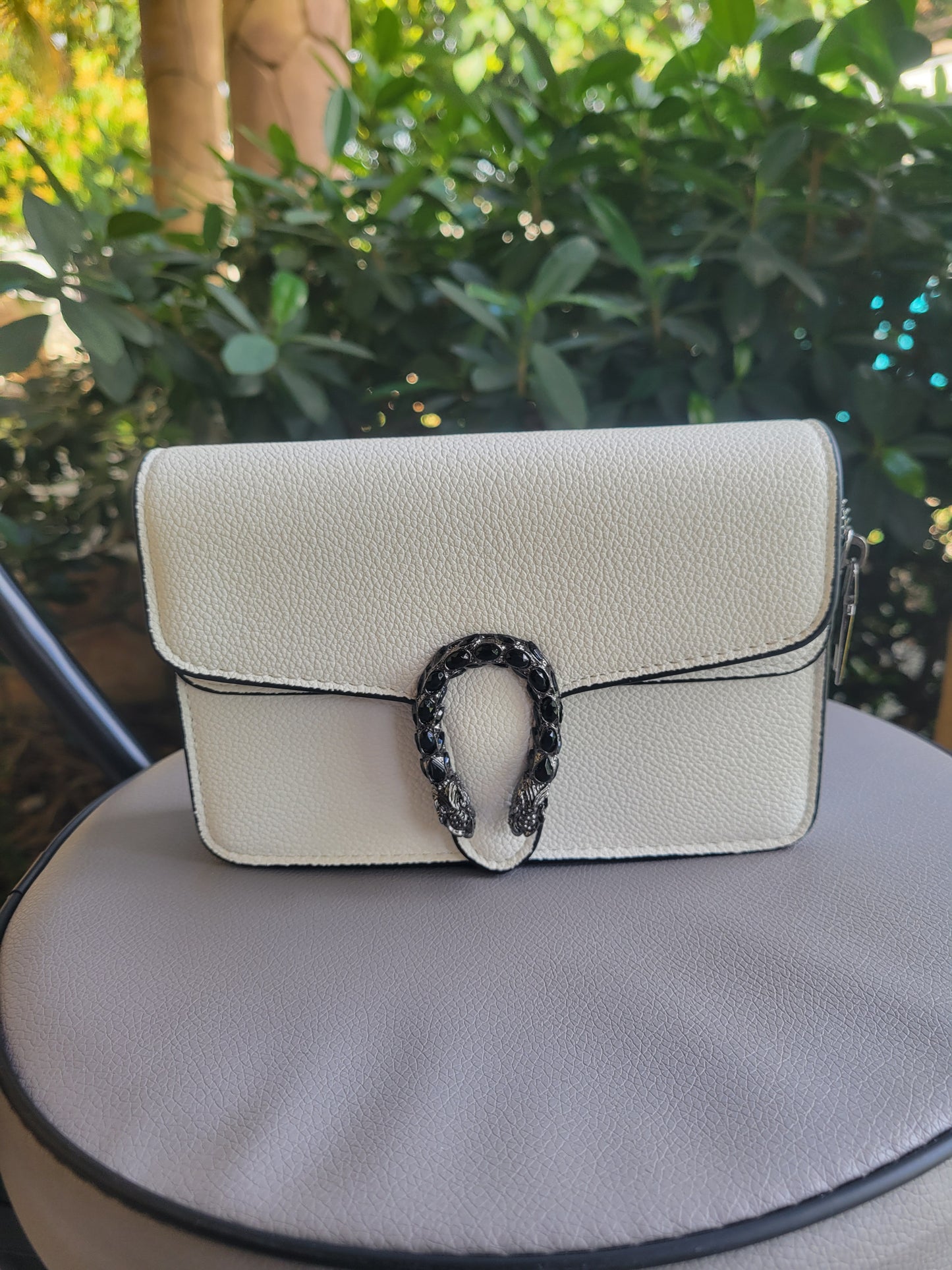 Guccii Sling Bag